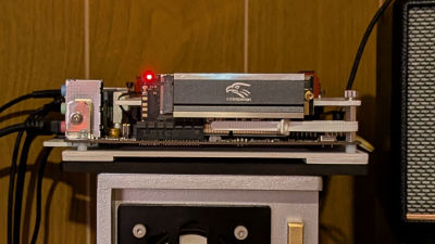 N100DC-ITXの平置き画像