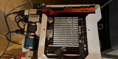 N100DC-ITXの上から見た画像